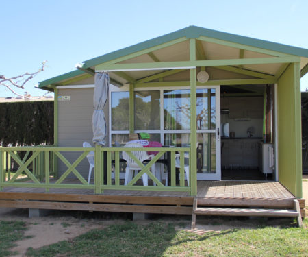 Bungalows en la Costa Brava. Camping familiar