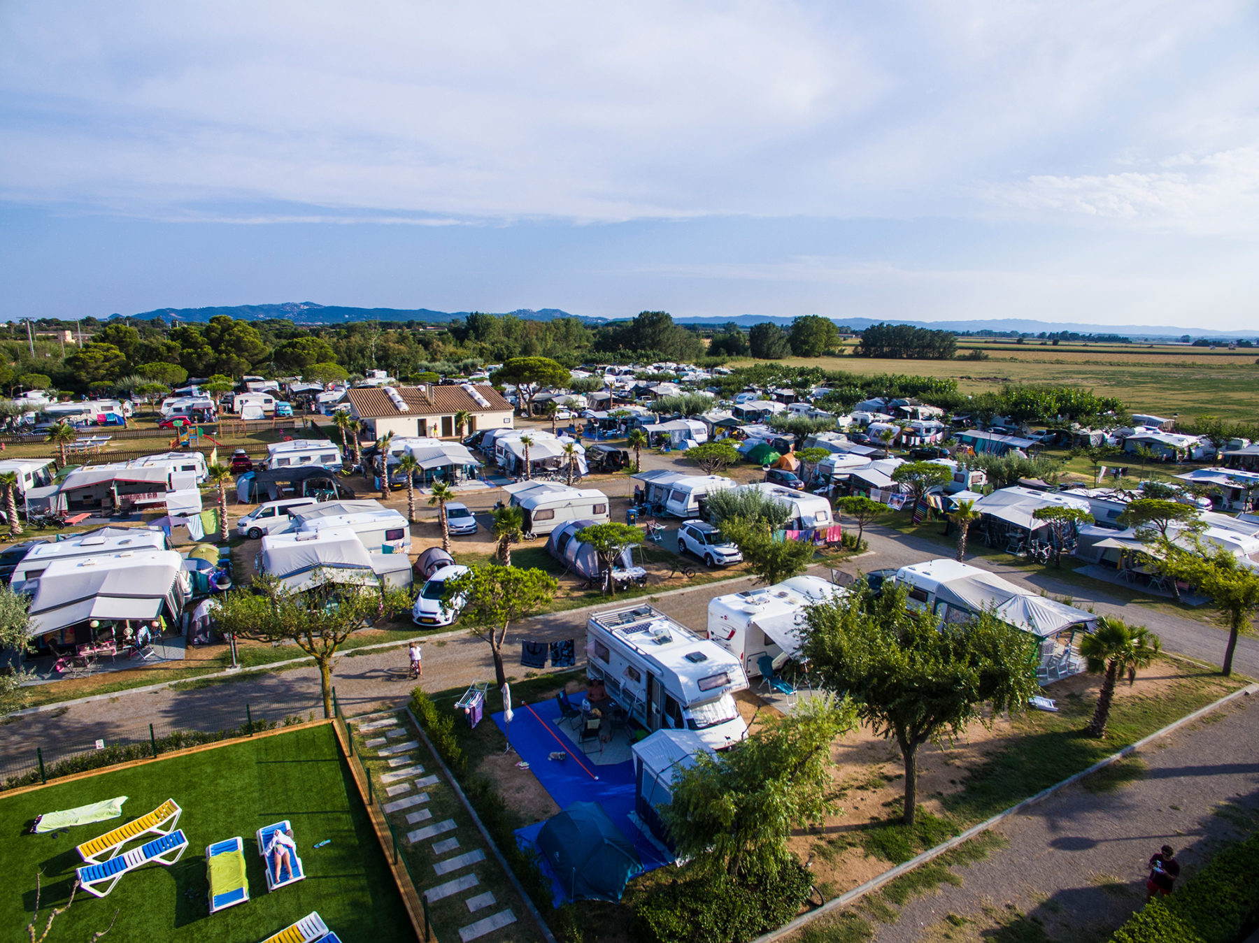 Parking Caravanas Pascual - Camping Empordà