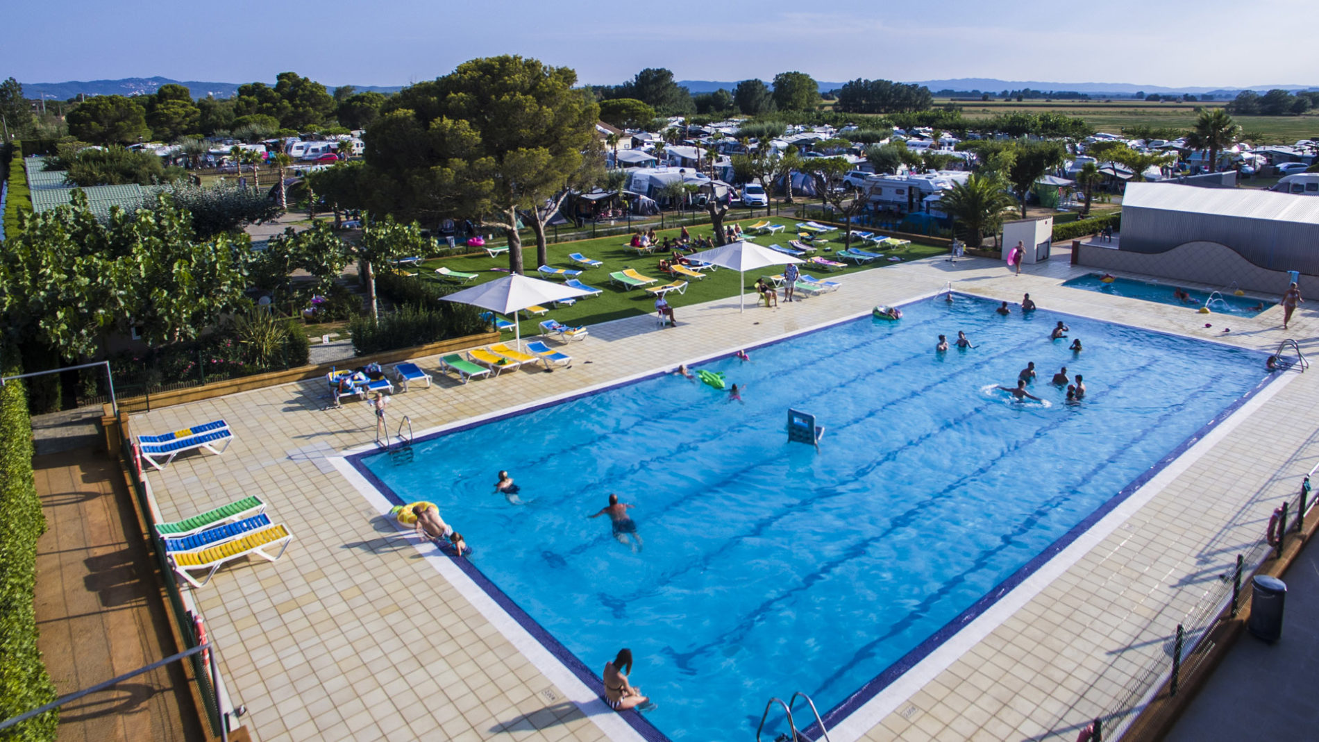 Camping Emporda en l'Estartit. Bungalows. Costa Brava